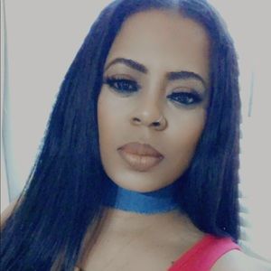 Meet your Posher, Crystalle